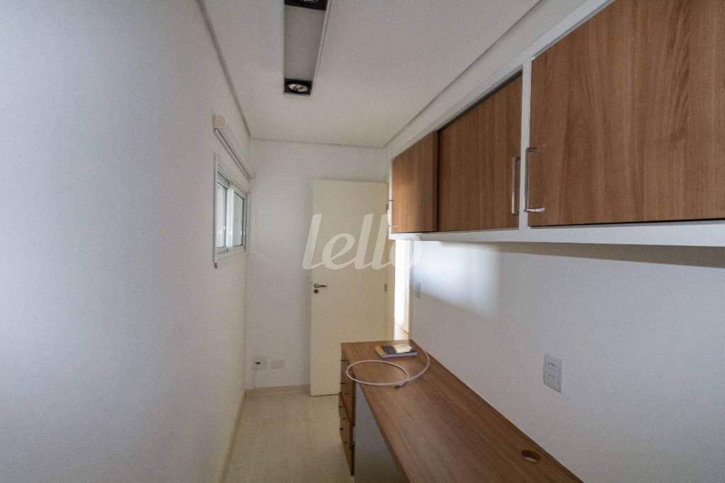 DORMITÓRIO 3 (3) de Apartamento para alugar, Padrão com 75 m², 2 quartos e 2 vagas em Jardim - Santo André