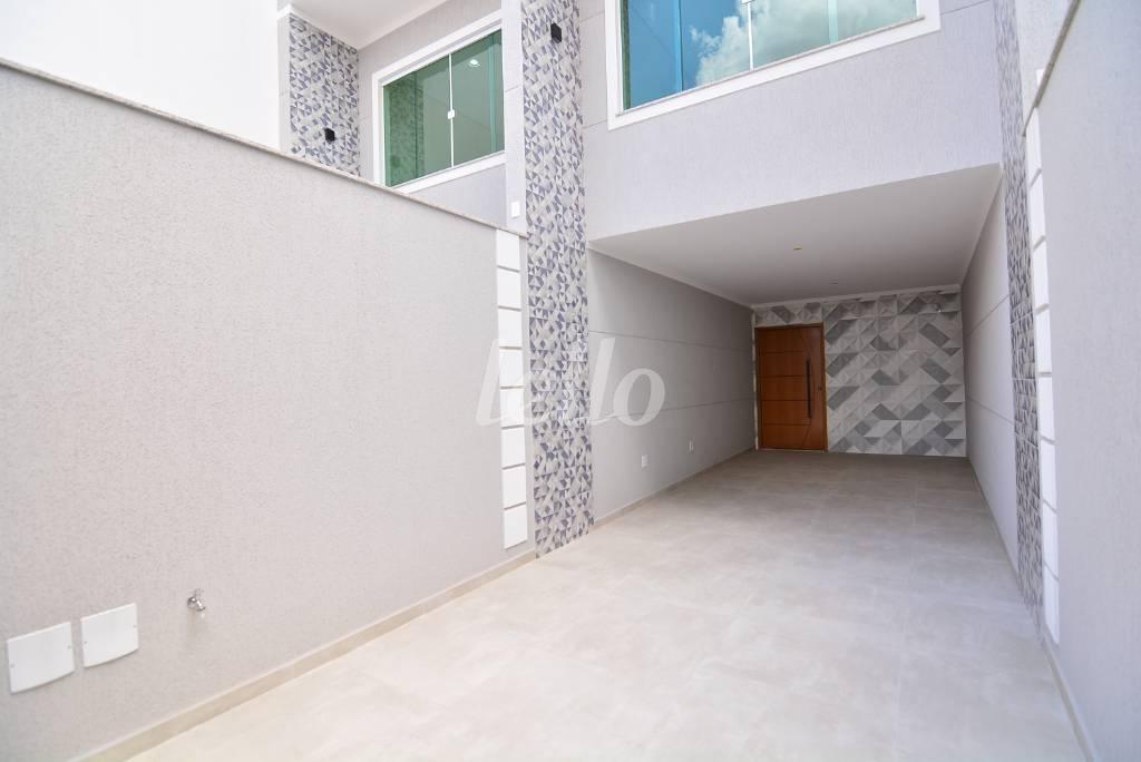 GARAGEM de Casa à venda, sobrado com 122 m², 3 quartos e 2 vagas em Parque Vitória - São Paulo