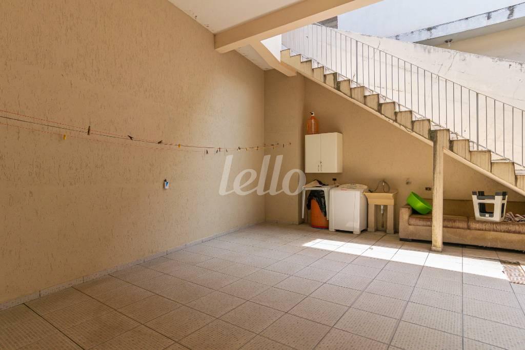 07AREA-DE-SERVICO_006 de Casa para alugar, sobrado com 360 m², 5 quartos e 2 vagas em Mandaqui - São Paulo