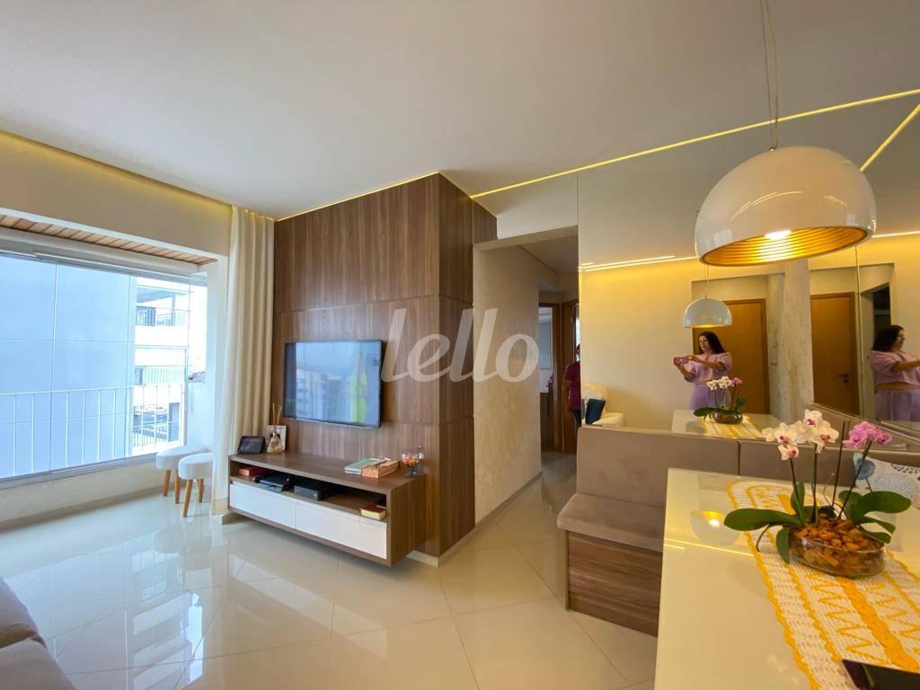 SALA de Apartamento à venda, Padrão com 61 m², 3 quartos e 2 vagas em Ch Santo Antônio (ZL) - São Paulo