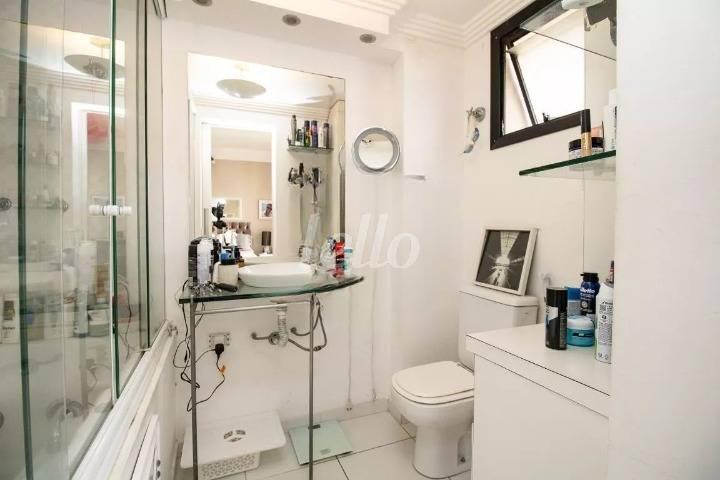 BANHEIRO de Apartamento à venda, Duplex com 90 m², 1 quarto e em Vila Nova Conceição - São Paulo