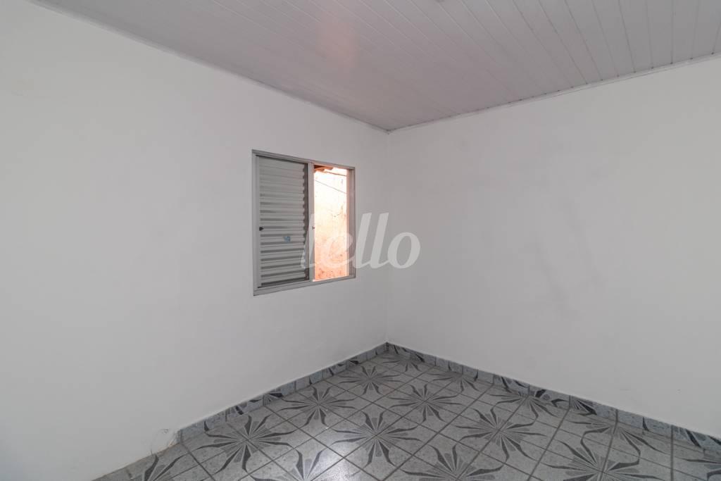 QUARTO de Casa para alugar, térrea com 35 m², 1 quarto e em Vila Zelina - São Paulo