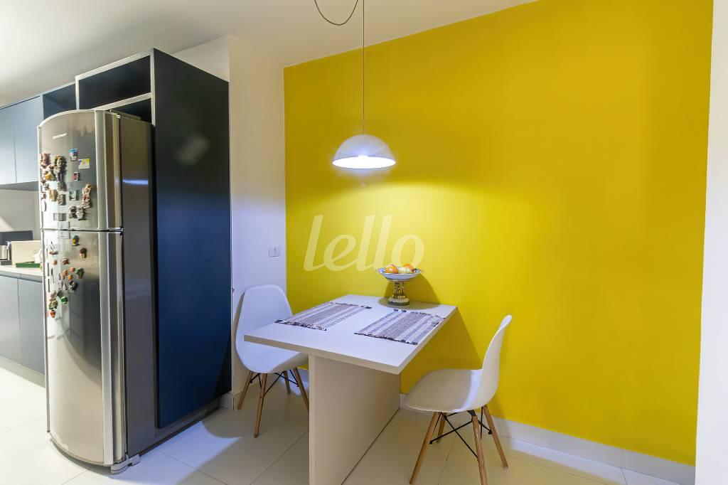 COZINHA de Apartamento para alugar, Padrão com 112 m², 2 quartos e 1 vaga em Itaim Bibi - São Paulo