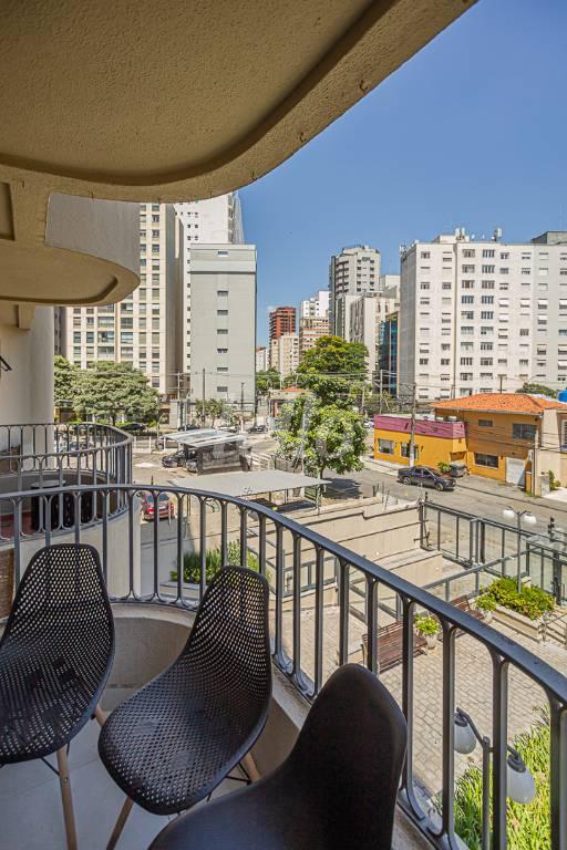 SACADA de Apartamento à venda, Padrão com 68 m², 2 quartos e 1 vaga em Jardim Paulista - São Paulo