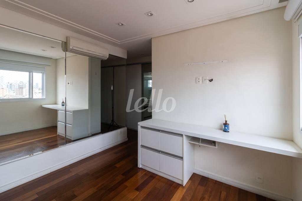 13 SUITE 1 de Apartamento à venda, Padrão com 176 m², 3 quartos e 3 vagas em Chácara Califórnia - São Paulo
