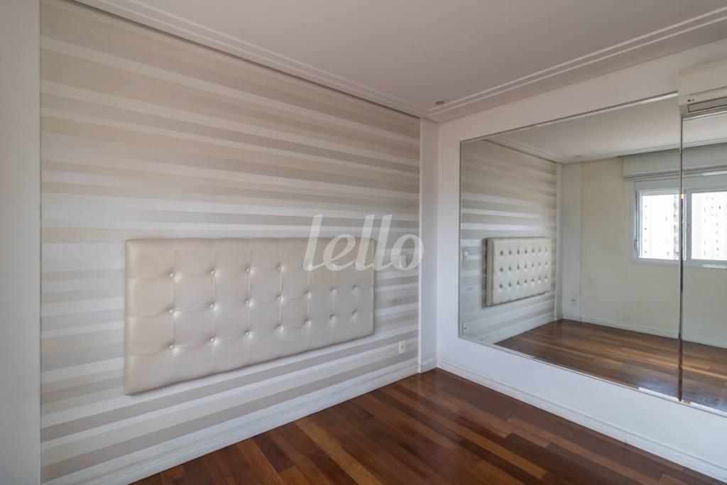 14 SUITE 1 de Apartamento à venda, Padrão com 176 m², 3 quartos e 3 vagas em Chácara Califórnia - São Paulo