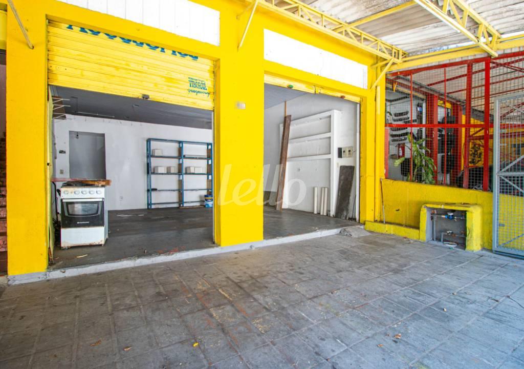 LOJA de Loja para alugar, Padrão com 190 m², e em Vila Pirajussara - São Paulo
