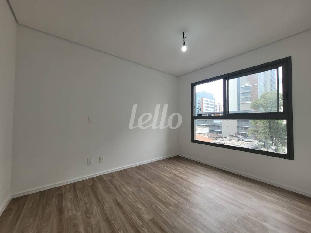 SUÍTE de Apartamento para alugar, Padrão com 64 m², 2 quartos e 1 vaga em Jardim Paulista - São Paulo