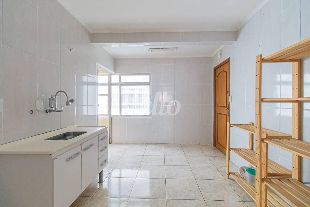 COZINHA de Apartamento à venda, Padrão com 80 m², 2 quartos e 1 vaga em Jardim da Glória - São Paulo