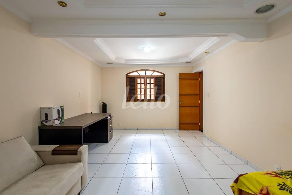 SUITE de Casa para alugar, sobrado com 230 m², 4 quartos e 4 vagas em Mooca - São Paulo