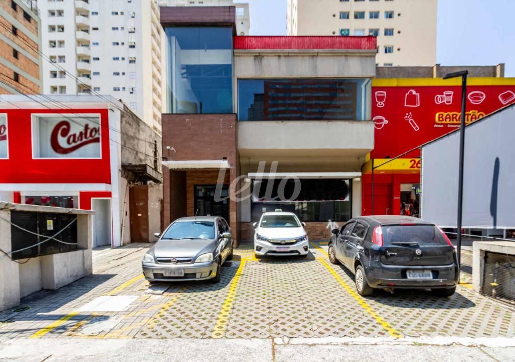 FACHADA de Loja para alugar, Padrão com 568 m², e 4 vagas em Indianópolis - São Paulo