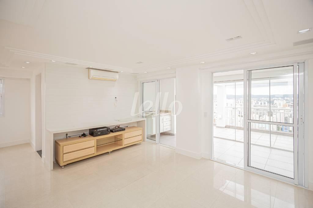 SALA DOIS AMBIENTES de Apartamento à venda, Padrão com 256 m², 3 quartos e 2 vagas em Vila Buarque - São Paulo