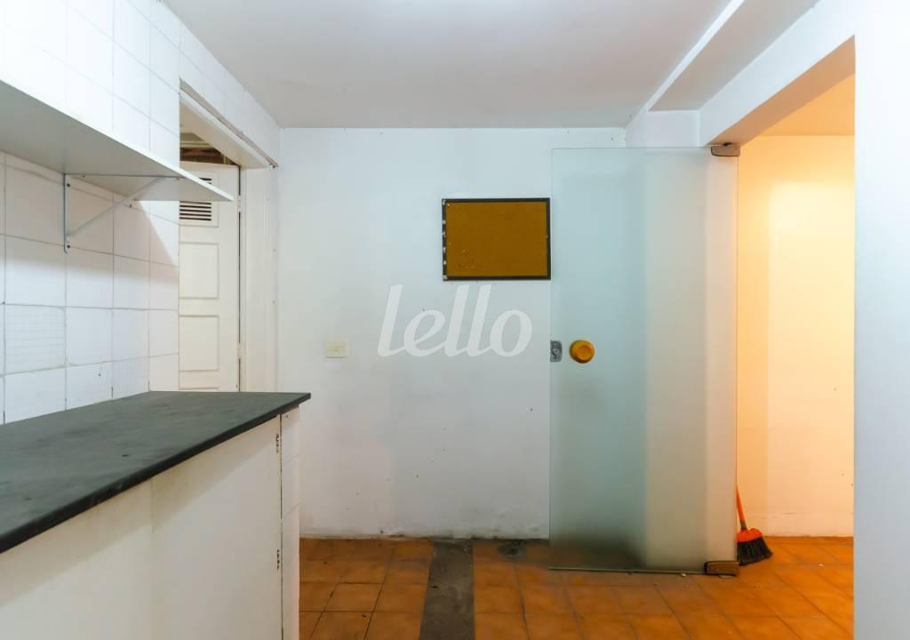 COZINHA de Casa para alugar, sobrado com 260 m², e 6 vagas em Vila Pompeia - São Paulo