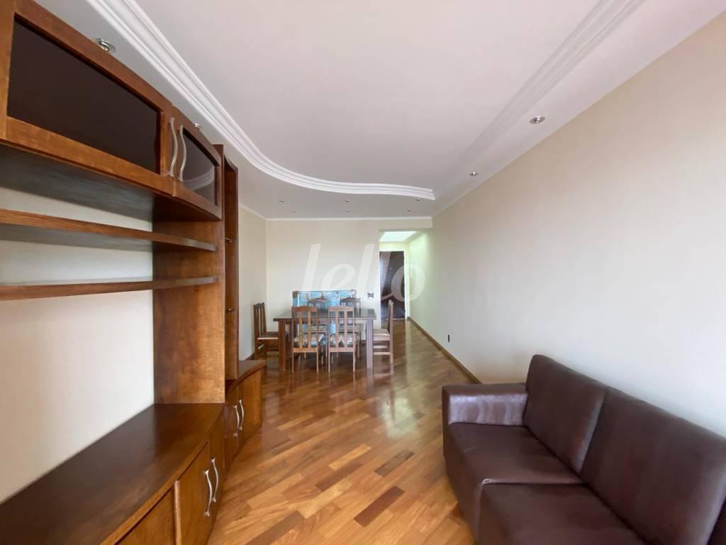 SALA de Apartamento para alugar, Padrão com 100 m², 3 quartos e 2 vagas em Vila Bastos - Santo André