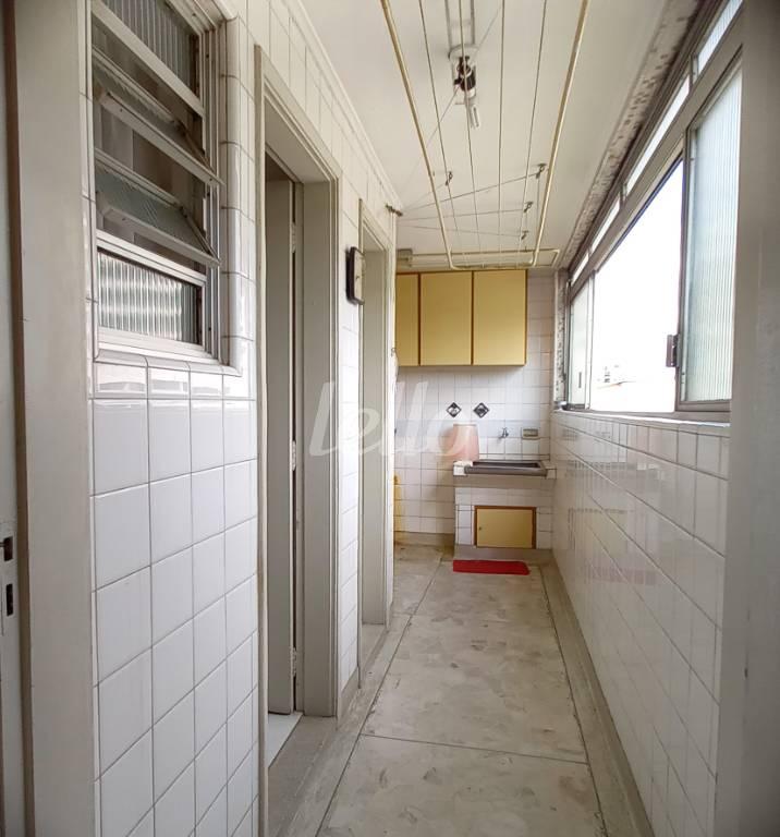 DEPENDÊNCIA E ÁREA DE SERVICO de Apartamento à venda, Padrão com 130 m², 3 quartos e 2 vagas em Mooca - São Paulo