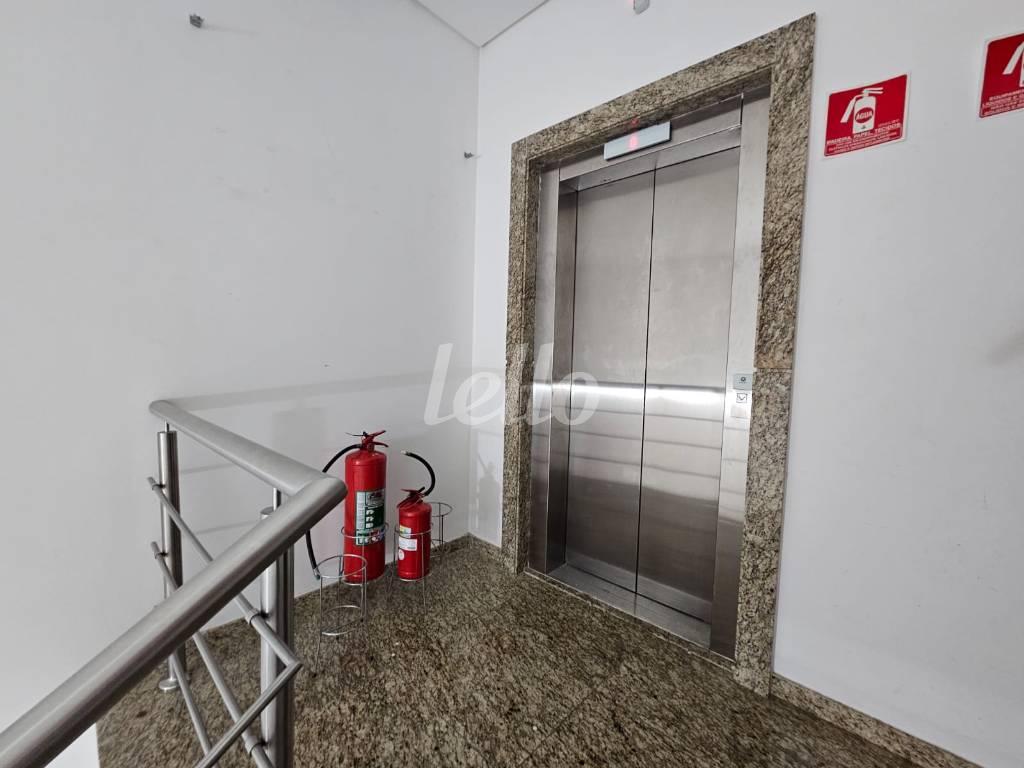 2° PAVIMENTO de Prédio Comercial para alugar, Monousuário com 451 m², e em Cidade Mãe do Céu - São Paulo
