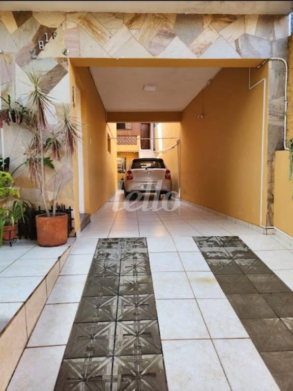 GARAGEM de Casa à venda, sobrado com 177 m², 3 quartos e 3 vagas em Vila Alzira - Santo André
