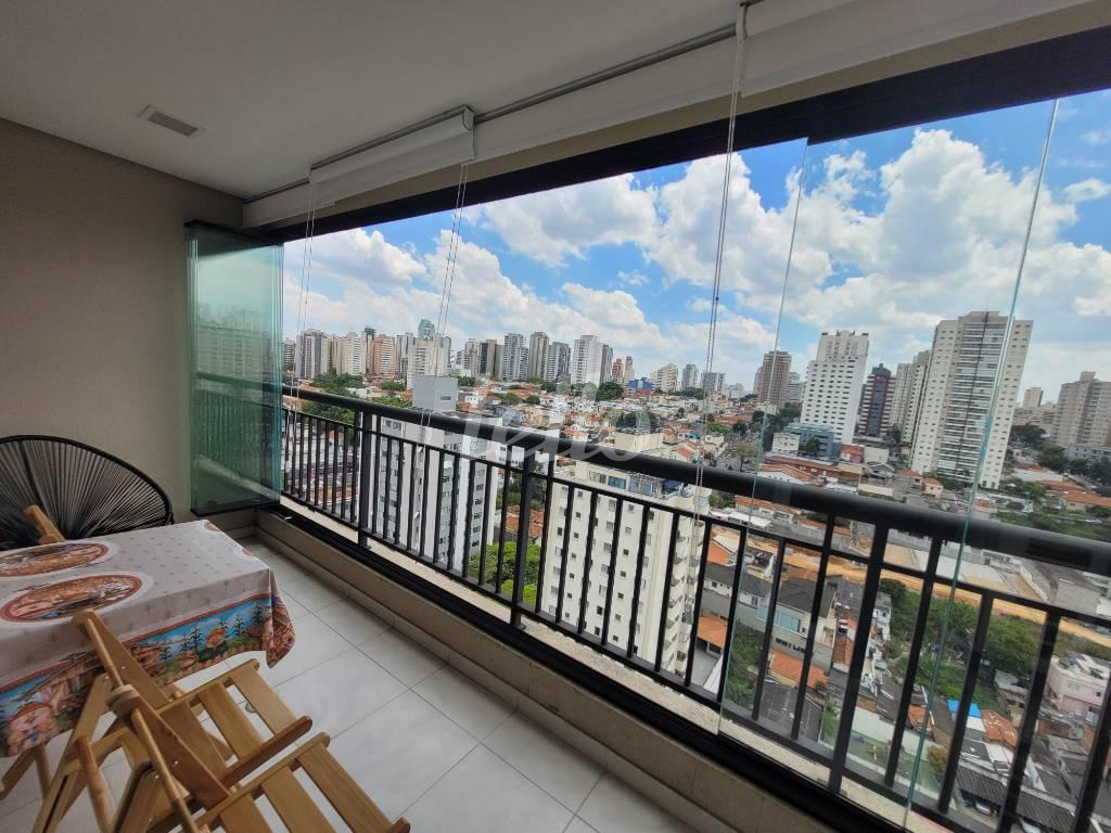VARANDA GOURMET de Apartamento à venda, Padrão com 70 m², 2 quartos e 2 vagas em Vila Mariana - São Paulo