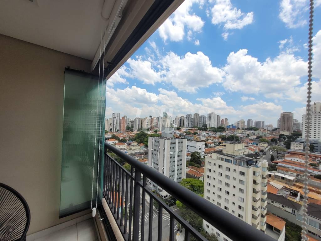 VISTA VARANDA de Apartamento à venda, Padrão com 70 m², 2 quartos e 2 vagas em Vila Mariana - São Paulo