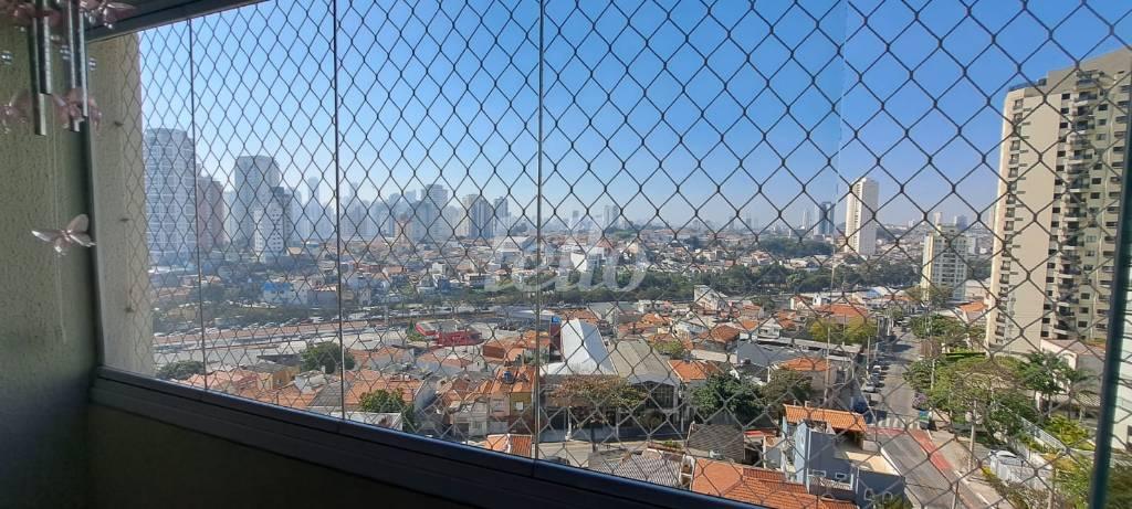 VISTA de Apartamento à venda, Padrão com 60 m², 2 quartos e 1 vaga em Vila Bertioga - São Paulo