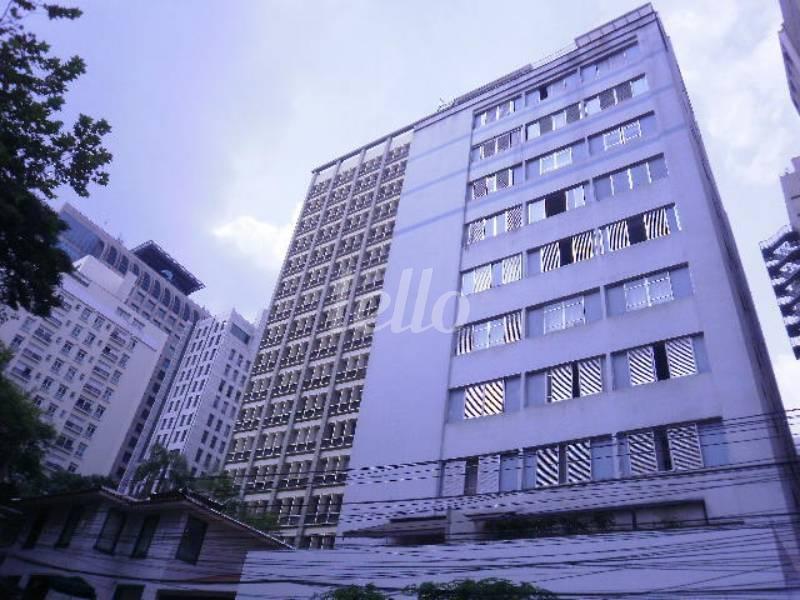 FACHADA de Apartamento para alugar, Padrão com 55 m², 2 quartos e em Cerqueira César - São Paulo