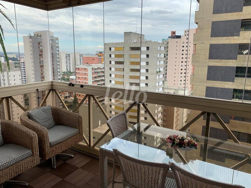 VARANDA de Apartamento à venda, Padrão com 340 m², 4 quartos e 4 vagas em Jardim - Santo André
