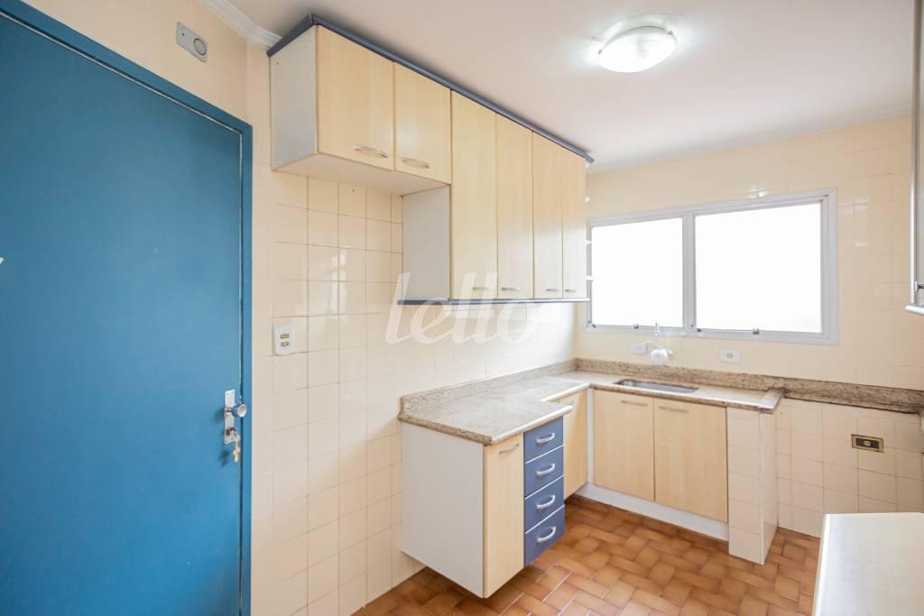 05COZINHA_001 de Apartamento para alugar, Padrão com 80 m², 3 quartos e 1 vaga em Alto da Lapa - São Paulo