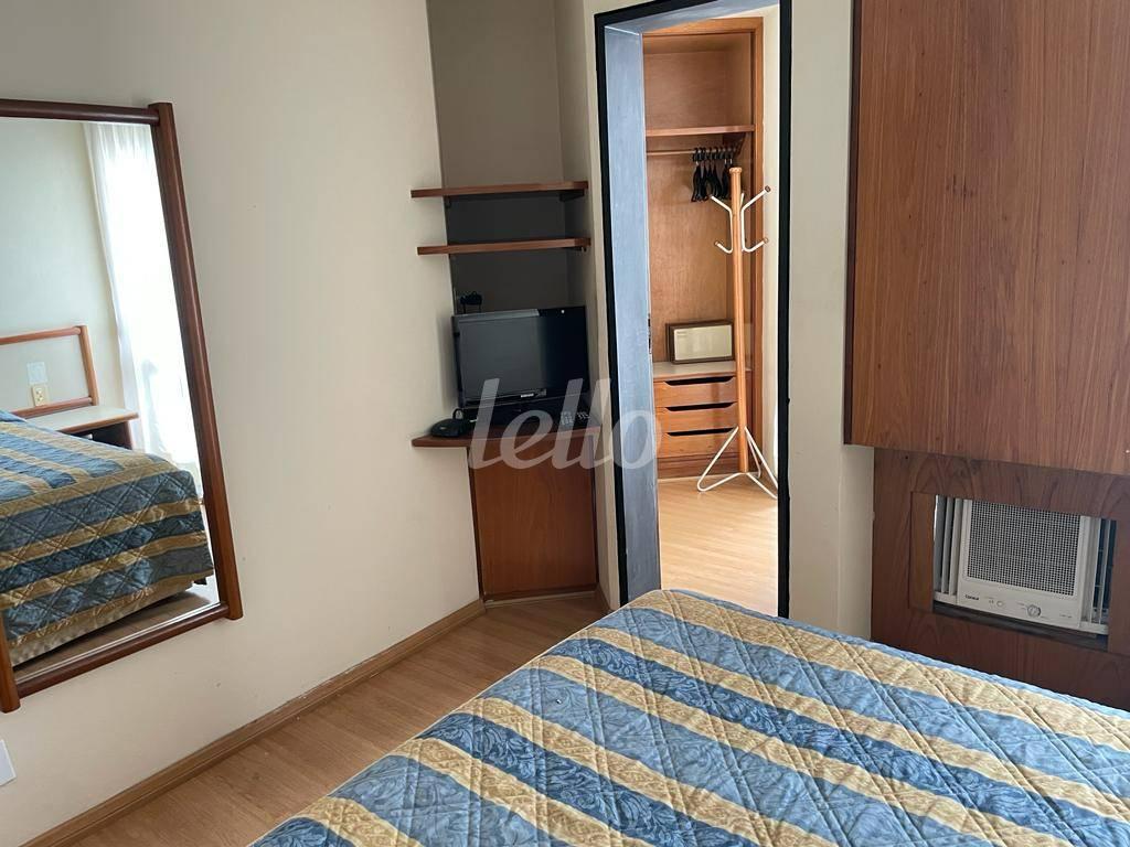 DORMITORIO de Apartamento para alugar, Padrão com 50 m², 1 quarto e 1 vaga em Campo Belo - São Paulo