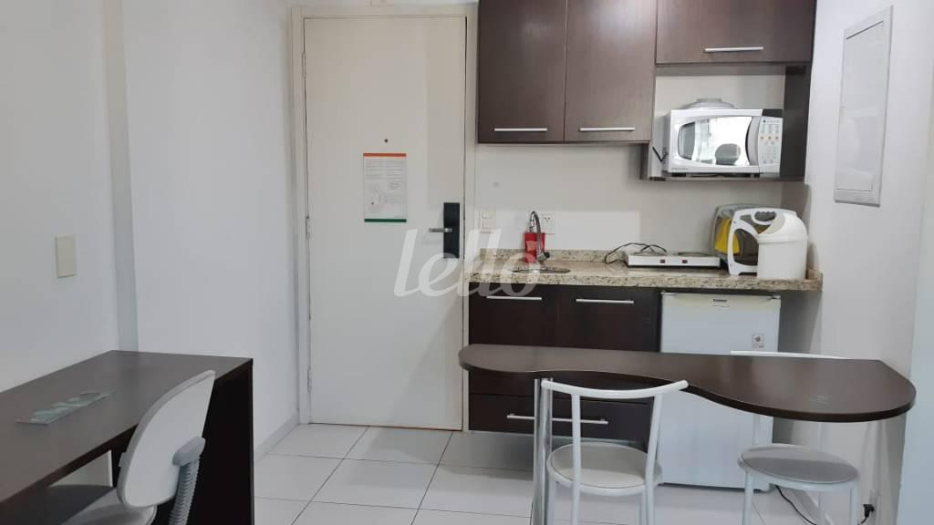 COZINHA de Apartamento para alugar, Padrão com 35 m², 1 quarto e 1 vaga em Indianópolis - São Paulo