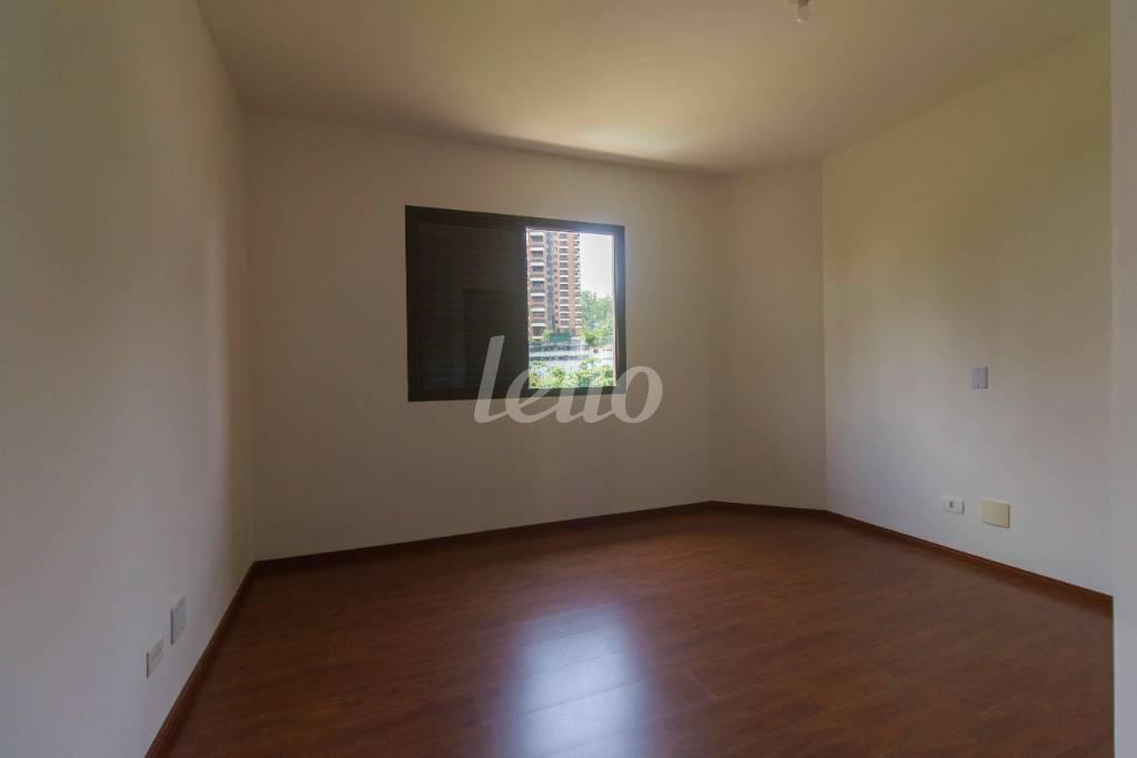 DORMITÓRIO 2 de Apartamento para alugar, Padrão com 119 m², 3 quartos e 3 vagas em Jardim Ampliação - São Paulo