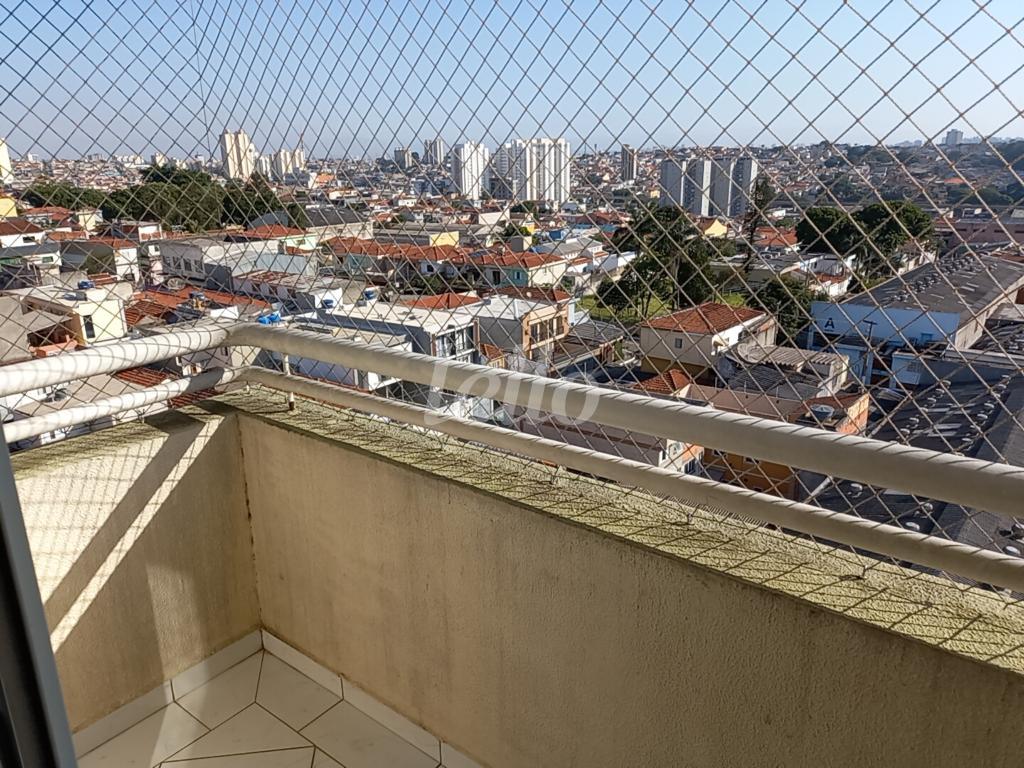 3-SACADA de Apartamento para alugar, Padrão com 65 m², 3 quartos e 2 vagas em Vila Margarida - São Paulo