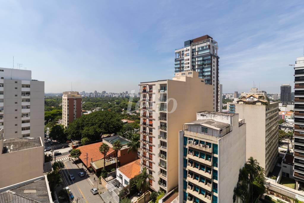 VISTA de Apartamento à venda, Padrão com 110 m², 3 quartos e 1 vaga em Pinheiros - São Paulo