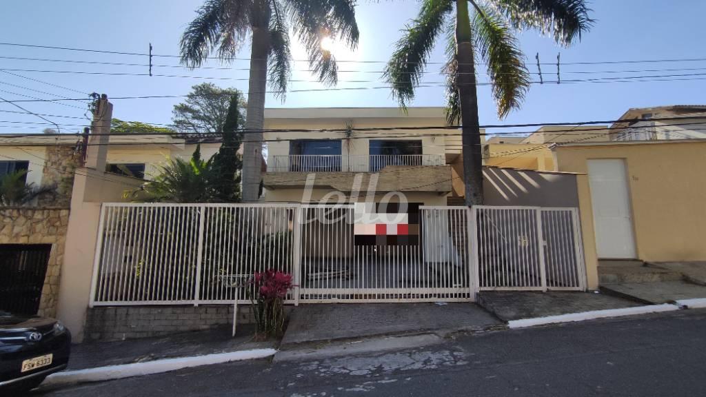 FACHADA de Casa à venda, sobrado com 325 m², 5 quartos e 4 vagas em Jardim São Bento - São Paulo