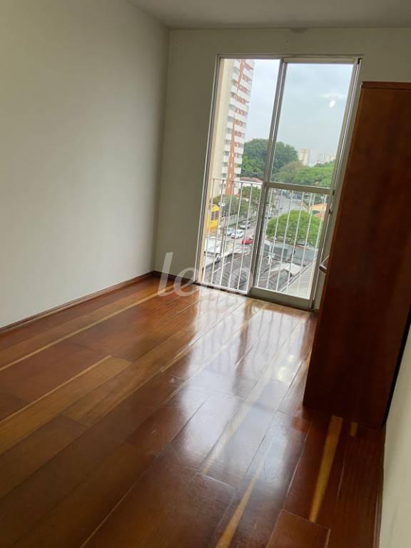 SALA de Apartamento à venda, Padrão com 45 m², 2 quartos e 1 vaga em Vila Carrão - São Paulo