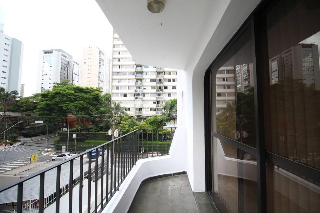SACADA de Apartamento à venda, Padrão com 130 m², 3 quartos e 2 vagas em Indianópolis - São Paulo