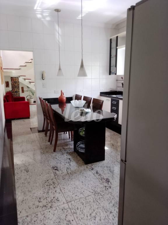 COZINHA de Casa à venda, sobrado com 252 m², 4 quartos e 3 vagas em Vila Prudente - São Paulo