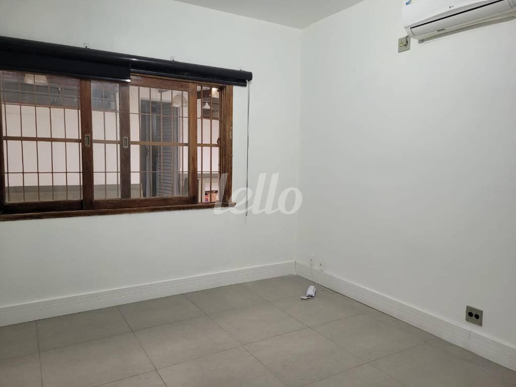 SALA de Casa à venda, térrea com 265 m², e 5 vagas em Sumaré - São Paulo