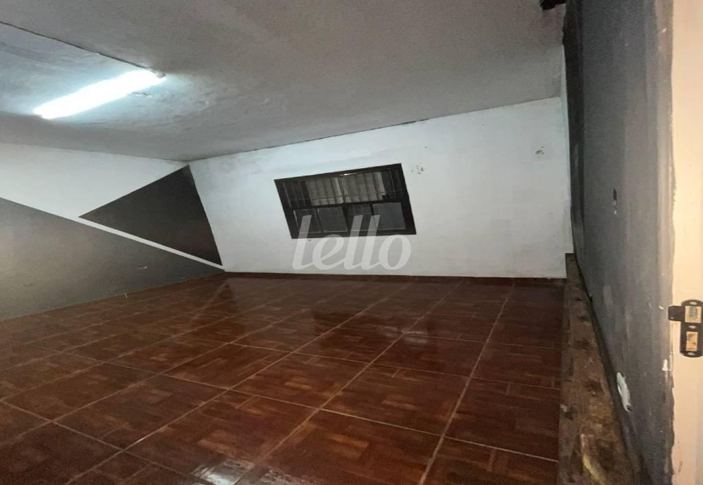 SALÃO de Salão para alugar, Padrão com 130 m², e em Vila Bastos - Santo André