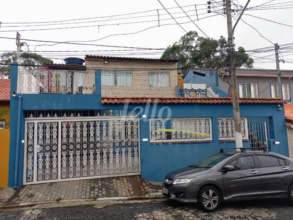 FACHADA de Casa à venda, térrea com 300 m², 7 quartos e 4 vagas em Vila Nova Mazzei - São Paulo
