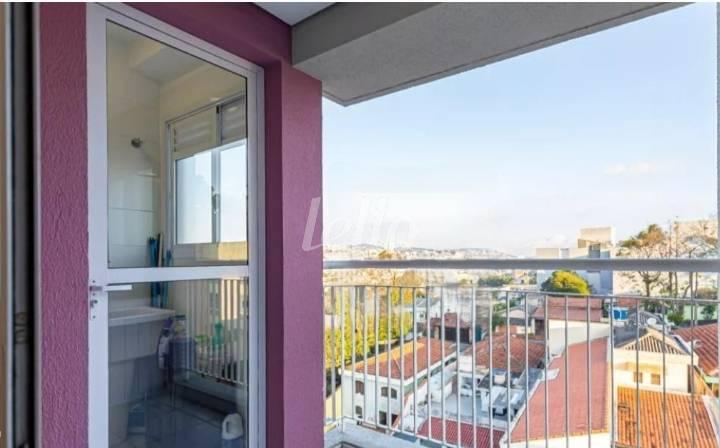 SACADA NA SALA de Apartamento à venda, Padrão com 60 m², 3 quartos e 1 vaga em Vila Pires - Santo André