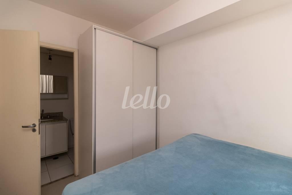 QUARTO de Apartamento para alugar, Padrão com 42 m², 1 quarto e 1 vaga em República - São Paulo