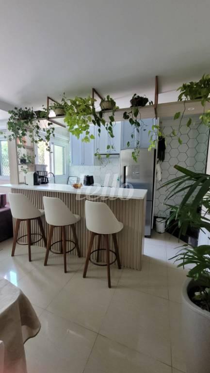 SALA de Apartamento à venda, cobertura - Padrão com 140 m², 3 quartos e 2 vagas em Vila Eldizia - Santo André