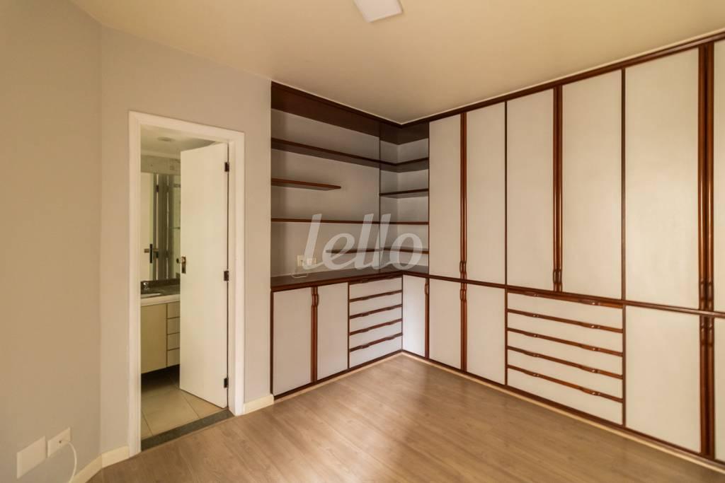 SUITE 1 de Apartamento para alugar, Padrão com 139 m², 3 quartos e 2 vagas em Vila Pompeia - São Paulo