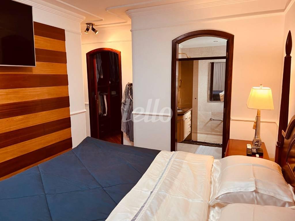 DORMITÓRIO de Apartamento à venda, cobertura - Padrão com 260 m², 3 quartos e 3 vagas em Brooklin Paulista - São Paulo
