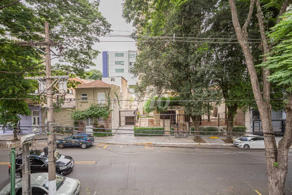 07SUITE-1_004 de Casa para alugar, sobrado com 330 m², 3 quartos e 4 vagas em Planalto Paulista - São Paulo