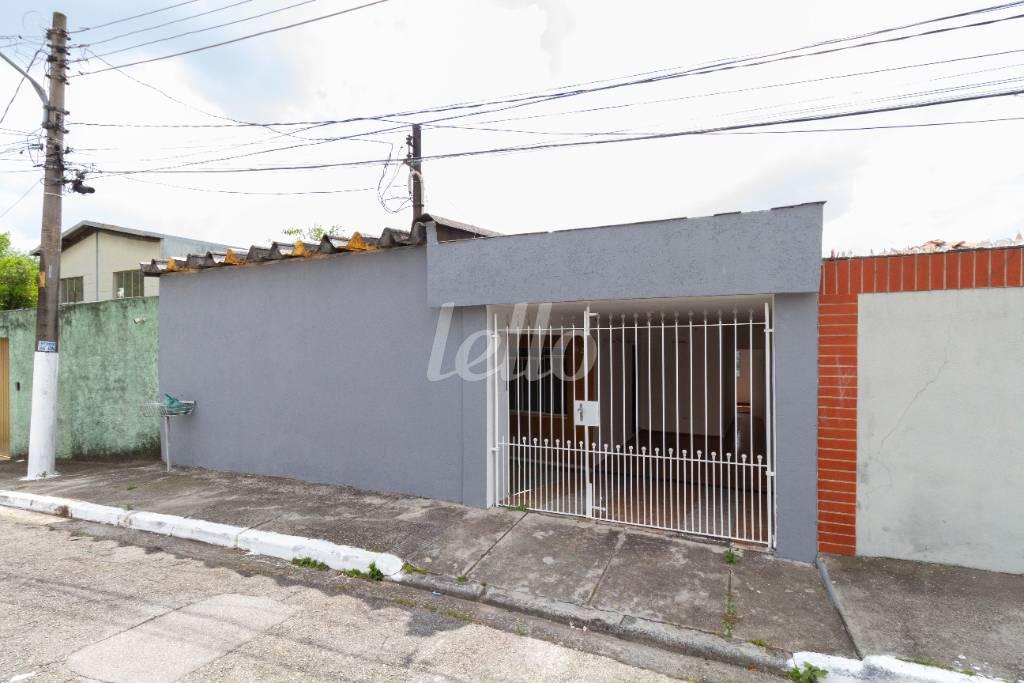 FACHADA de Casa para alugar, sobrado com 84 m², 2 quartos e 2 vagas em Vila Bela - São Paulo