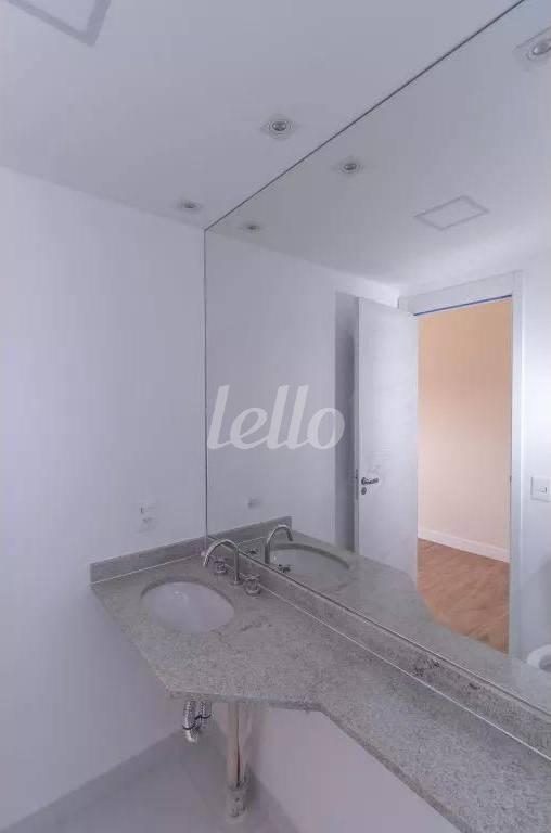BANHEIRO de Apartamento para alugar, Padrão com 89 m², 3 quartos e 2 vagas em Vila Independência - São Paulo