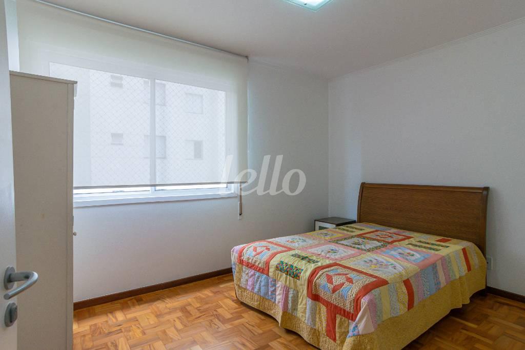 DORMITORIO de Apartamento para alugar, Padrão com 140 m², 2 quartos e 1 vaga em Jardim Paulista - São Paulo