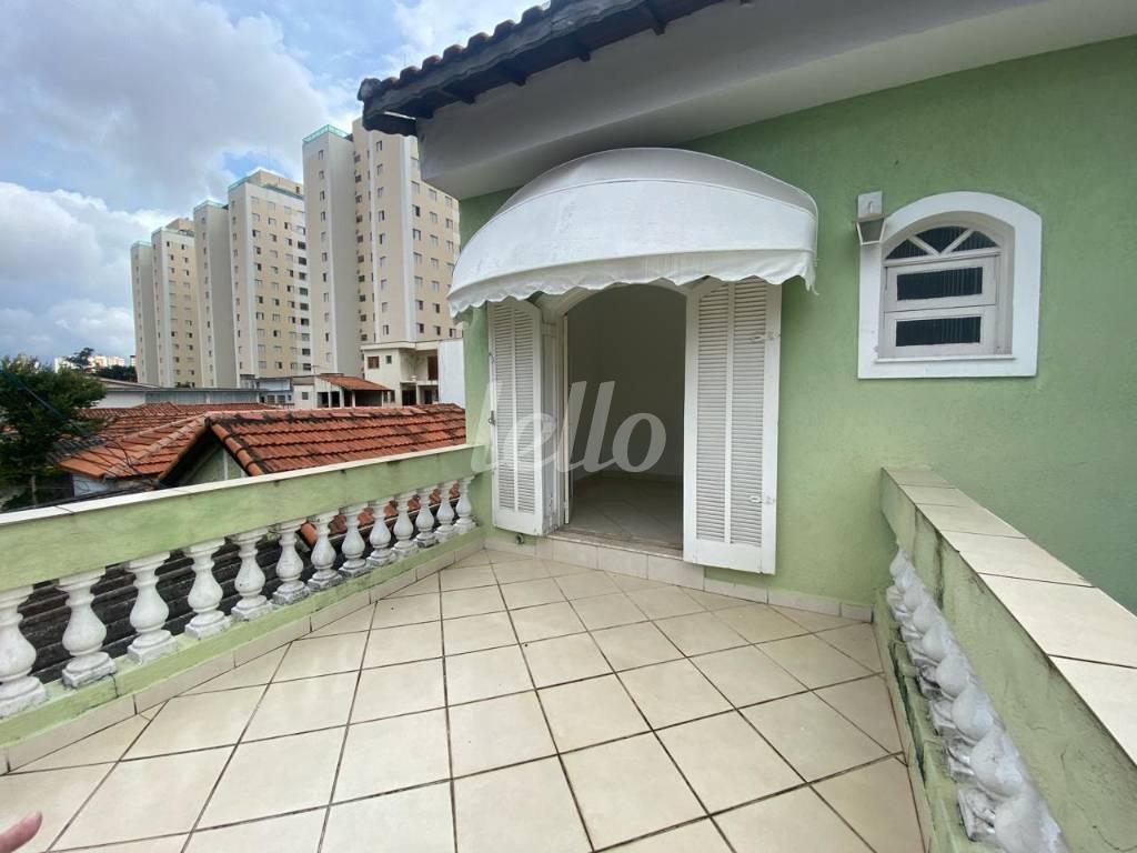 SACADA de Casa para alugar, sobrado com 236 m², e 2 vagas em Vila Sonia - São Bernardo do Campo