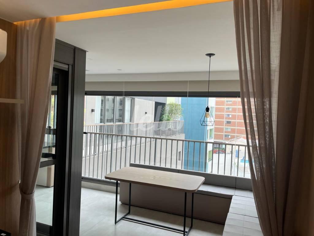 SACADA de Apartamento para alugar, Padrão com 42 m², 1 quarto e 1 vaga em Paraíso - São Paulo
